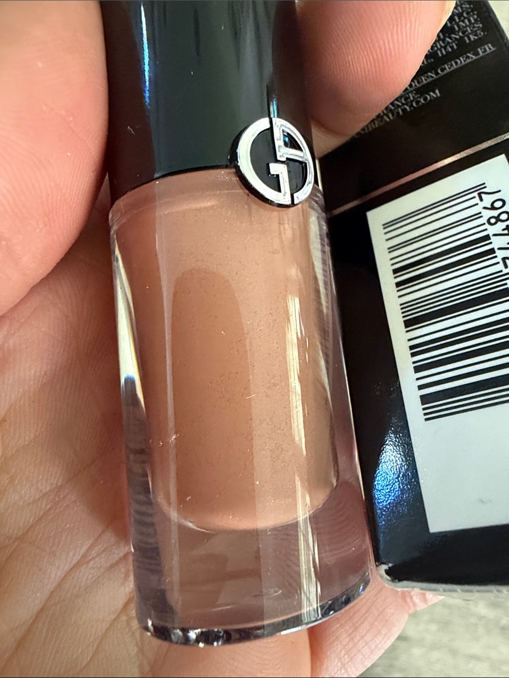 Giorgio Armani Matte Liquid Eye Tint — Warm Cashew Brown $39 retail - Picture 3 of 4